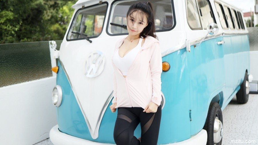 灵动俏皮清新养眼 可爱美少女朱可儿有胸有臀前凸后翘