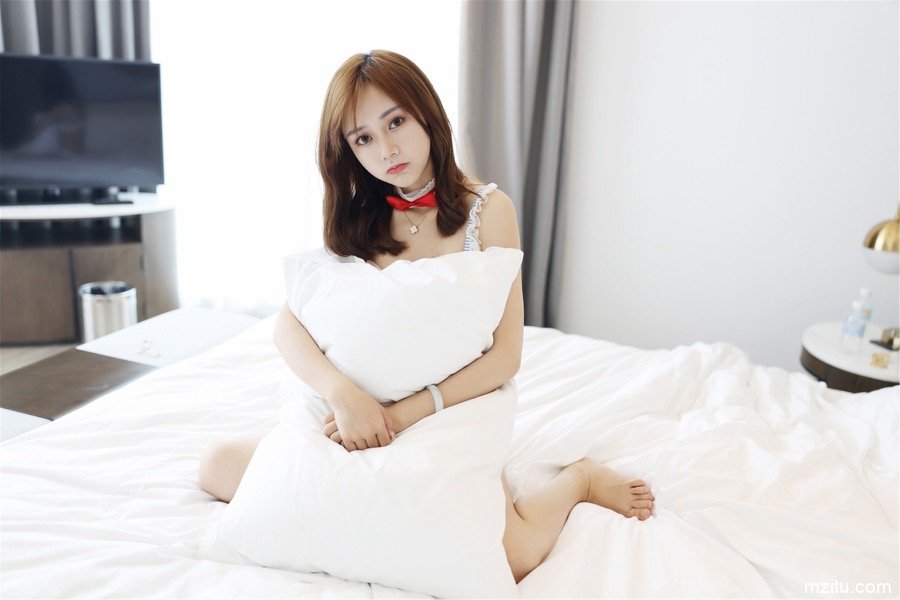 温柔体贴的小女仆 甜美嫩模toro羽住高清美照梦幻动人