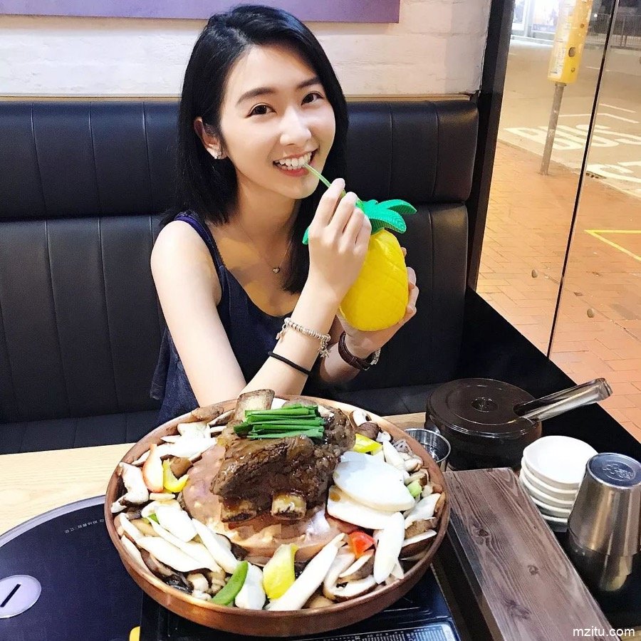 来自香港小姐姐的小姐姐@黄静蓝 甜美可爱超级养眼