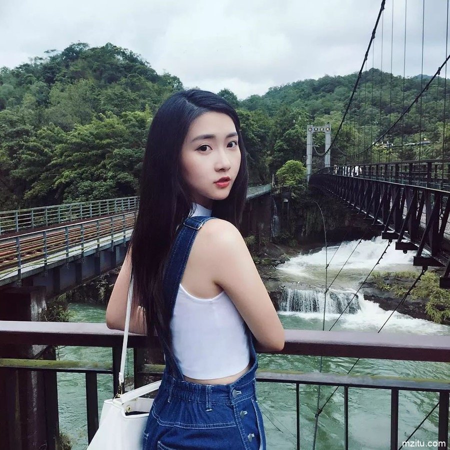 来自香港小姐姐的小姐姐@黄静蓝 甜美可爱超级养眼