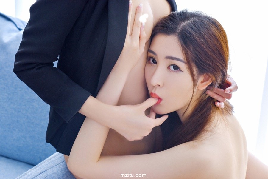 阿朱激情碰撞沈梦瑶，又燃又欲的百合诱惑