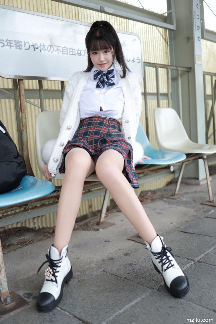甜美小姐姐朱可儿：下课后来一场尾随的约会