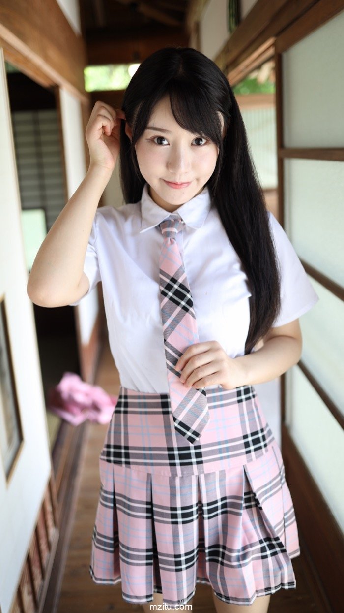 色妹子朱可儿日本写真原图，精彩福利真实呈现