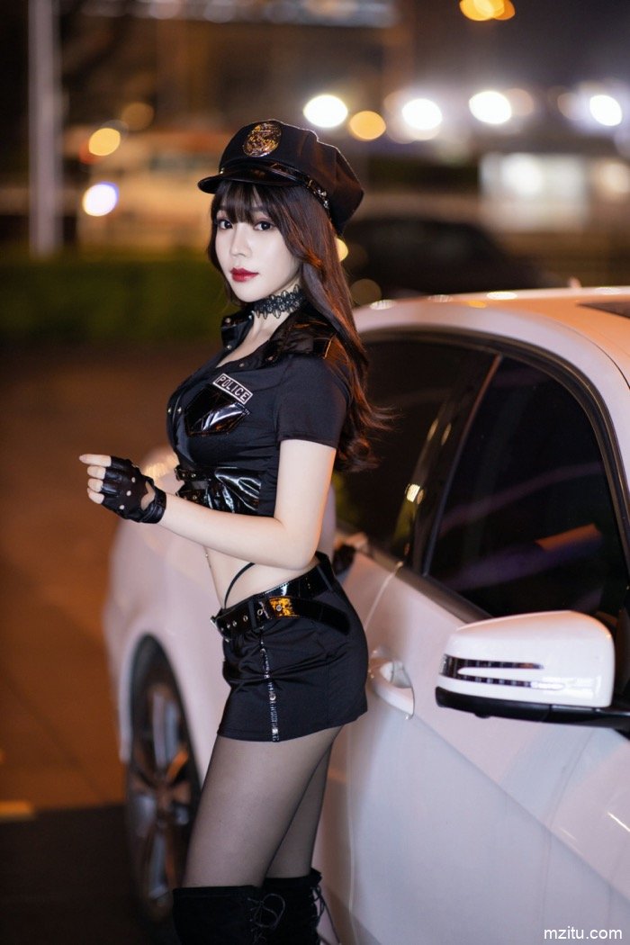 女警沉沦之夜！芝芝Booty手铐束缚上演终极警花调教