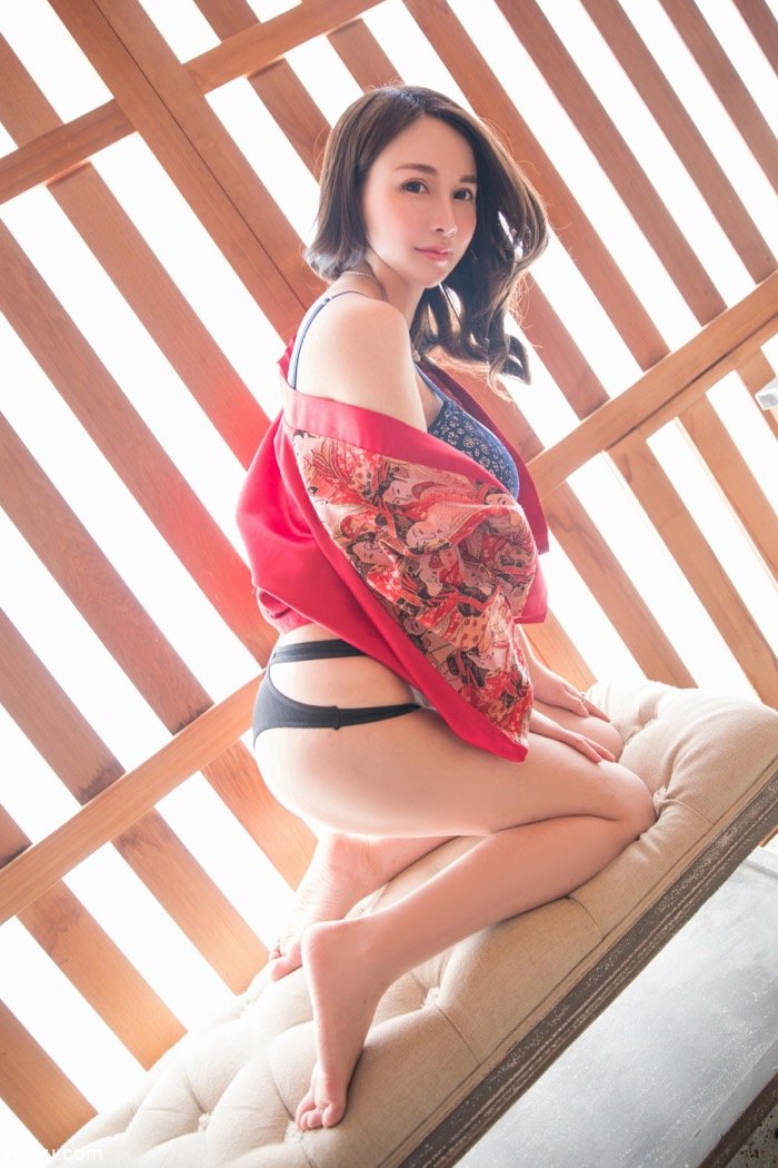 清纯少妇沈蜜桃胸部超大 深沟巨乳满足你的乳夹幻想