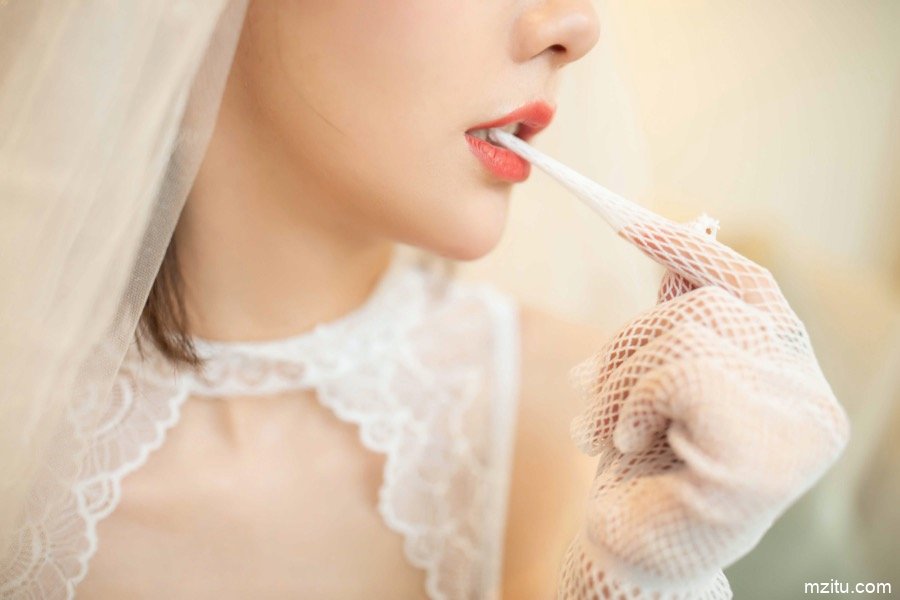 极品尤物艺轩婚纱写真 美妙身姿唯美清新又性感火辣
