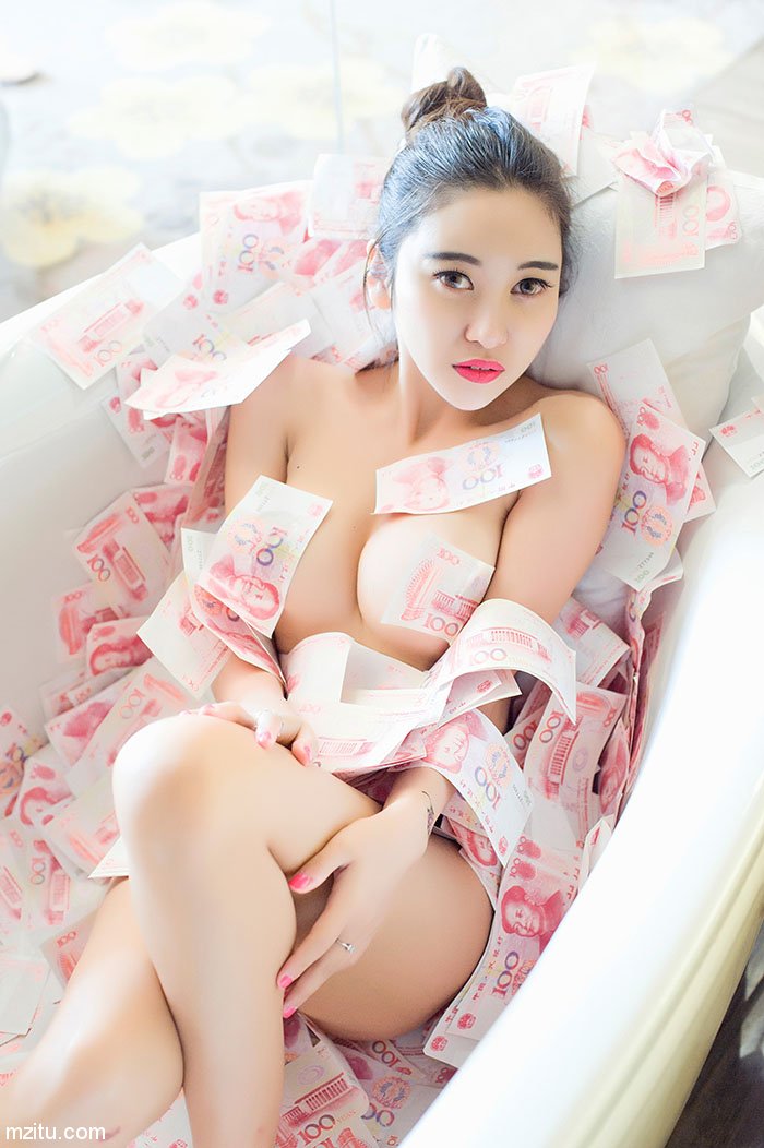 冷艳风骚香艳勾魂 性感MM李梓熙大胆演绎纸醉金迷豪放欲女