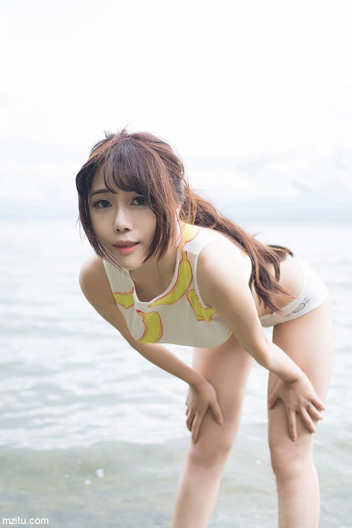 美人美景相辉映 兜豆靓Youlina云南旅拍性感又阳光