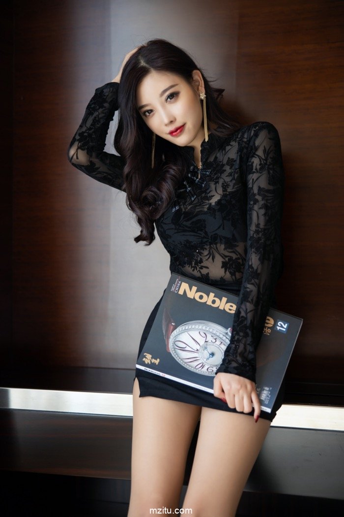 性感美女杨晨晨床上勾引，美腿酥胸让人身神俱醉