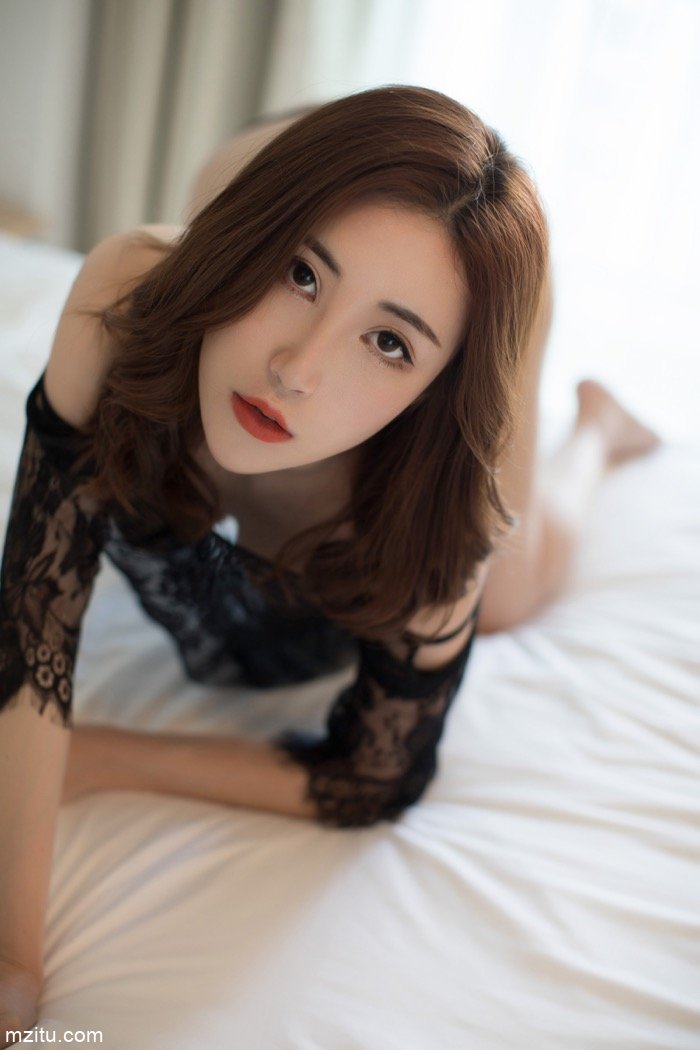直男最爱！火辣美人孙梦瑶情趣蕾丝写真豪乳若隐若现