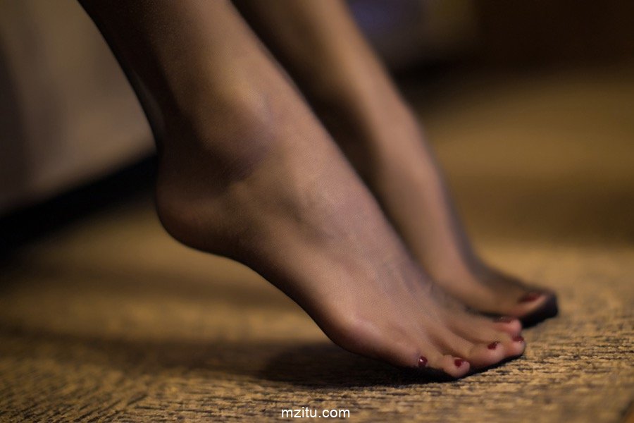 人间尤物许诺Sabrina身材火辣性感的摄人心魄