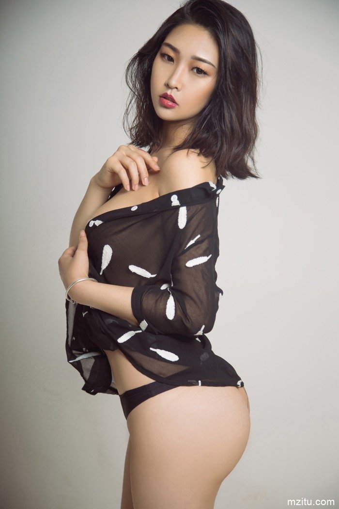 她的性感深入骨髓，东方的韵味令神魂颠倒