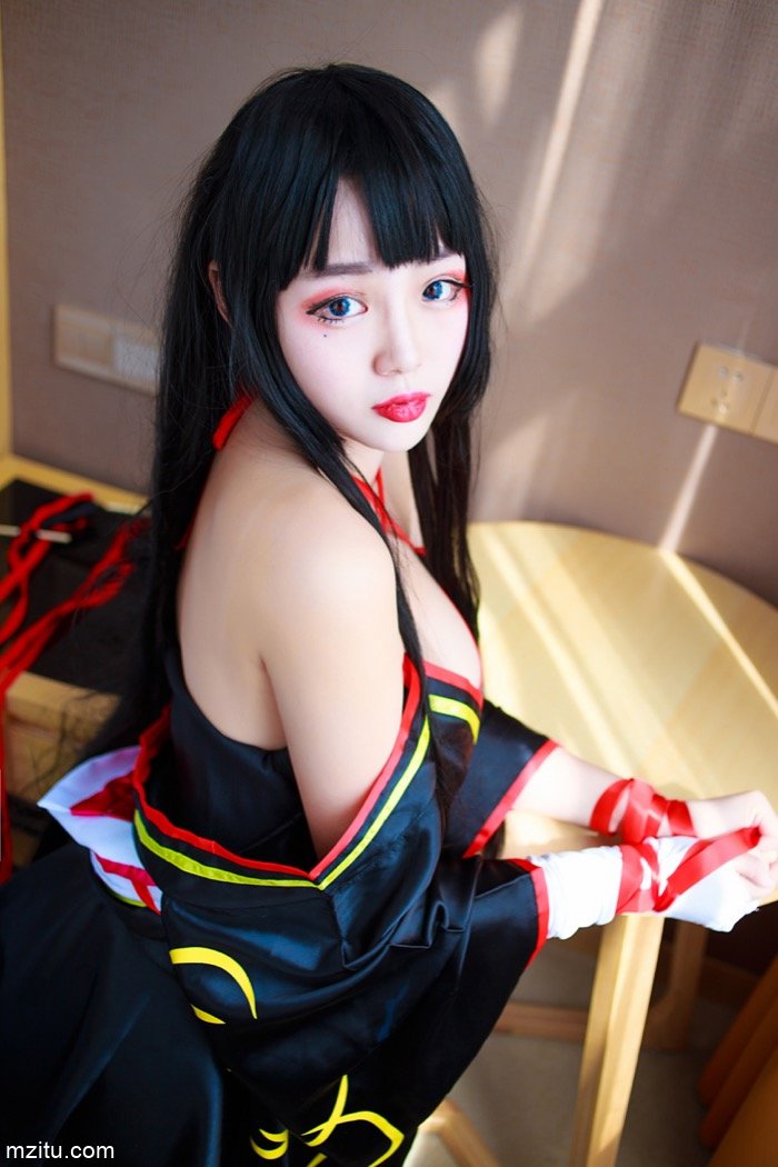 当SM女王玩起COSPLAY 羞耻捆绑妙不可言