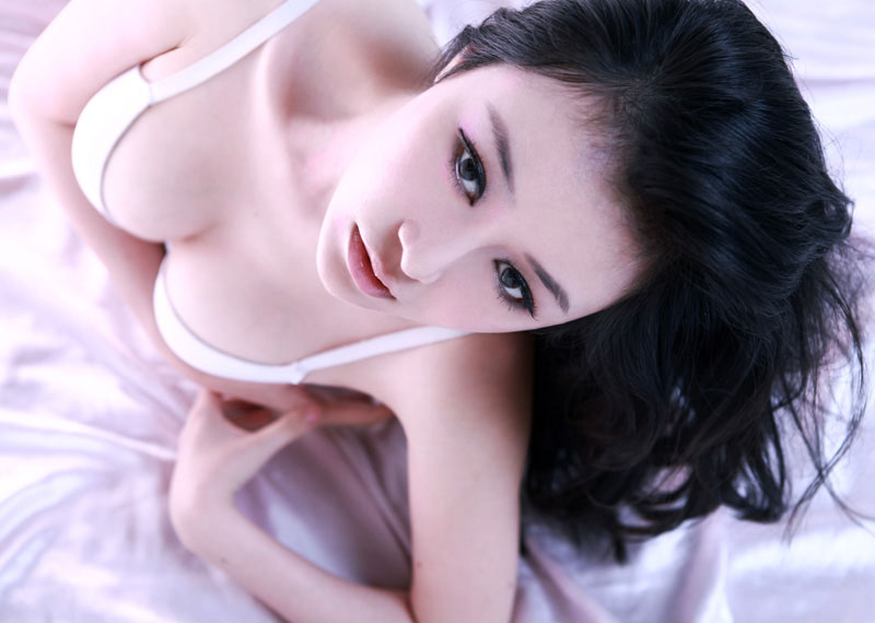国模gogo大胆高清美艳女人倪婷婷双峰诱惑十足