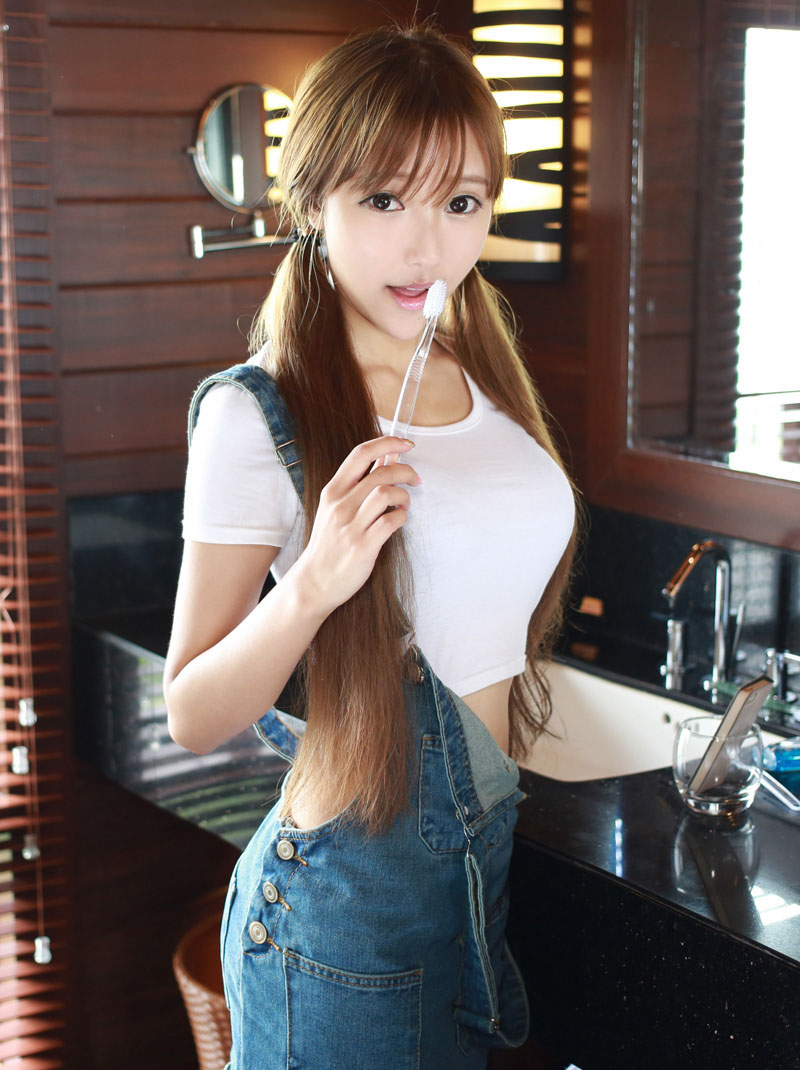 大胆中国欧美人休艺术照清纯系美女王馨瑶清凉性感写真